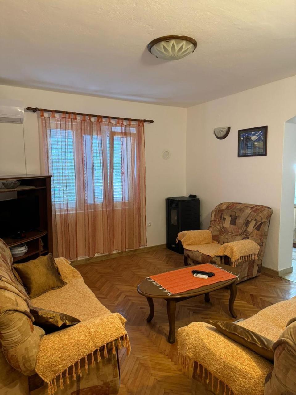 Apartmani Dada Kotor Zewnętrze zdjęcie