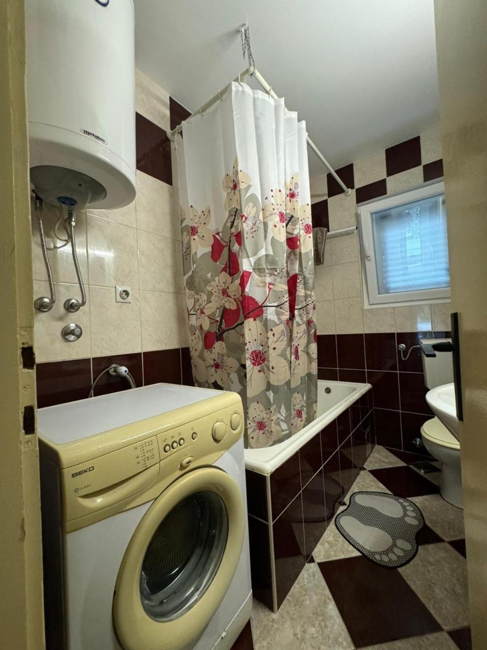Apartmani Dada Kotor Zewnętrze zdjęcie